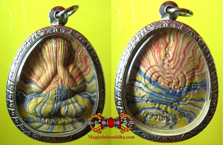 Amulettes protectrice multicolores du Bouddha Phra Pidta - Wat Pikul Thong (Temple du Très Vénérable LP Pae). La Magie du Bouddha.