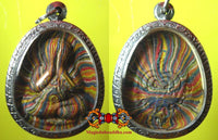 Amulettes protectrice multicolores du Bouddha Phra Pidta - Wat Pikul Thong (Temple du Très Vénérable LP Pae). La Magie du Bouddha.