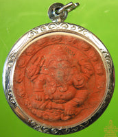 Amulette rouge de Ganesh - Wat Phrabat Pangfan. La Magie du Bouddha.