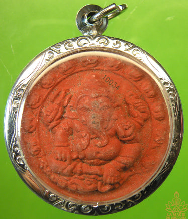 Amulette rouge de Ganesh - Wat Phrabat Pangfan. La Magie du Bouddha.