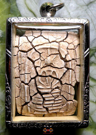 Rare amulette Thaï du Bouddha Phra Somdej ancienne. La Magie du Bouddha.