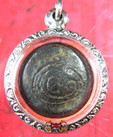 Amulettes Thai pour la bonne santé - Wat Wichit Kan Nimit. La Magie du Bouddha.