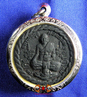 Amulettes Phra Pikanet et Luang Phor Suk - Wat Pak Klong Makham Tao. La Magie du Bouddha.