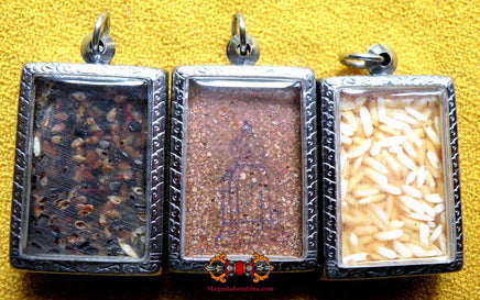 Collection de trois amulettes Phra Somdej - Wat Rakhang. La Magie du Bouddha.