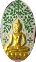 Chapelet bouddhiste sacré avec amulette du Bouddha Phra Budhajao. La Magie du Bouddha.