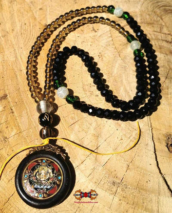 Collier mala de chenrezi. La Magie du Bouddha.