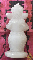 Statuettes artisanales de Ganesh debout portant un gâteau sacré – pierre blanche et verte La Magie du Bouddha.
