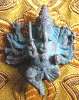 Amulette ancienne de Ganesh à 10 bras. La Magie du Bouddha.