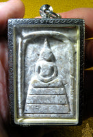 Grande amulette Phra Somdej en pierre sacrée Hin Dta Manghön. La Magie du Bouddha.