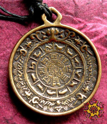 Chapelet tibétain mala pour la pratique du Bouddha de médecine Sangye Menla. La Magie du Bouddha.