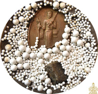 Perles reliques sacrées en pot Benjarong avec médaille de Phra Siwali – Wat Phanang Choeng (Ayutthaya)