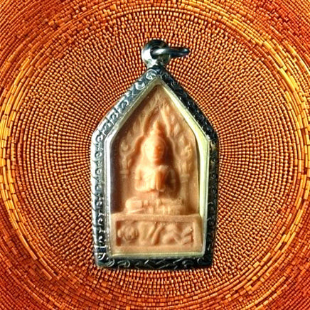 Amulette de charme Phra Khunpen - Wat Sam Ngam (Temple du Très Vénérable LP Tae). La Magie du Bouddha.