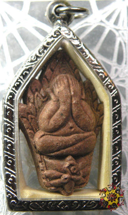 Amulette Thaï du Bouddha protecteur Phra Pidta - Très Vénérable LP Charat. La Magie du Bouddha.