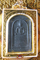 Rare amulette Phra Somdej à sept niveaux - Très Vénérable LP Djua Piyasilo. La Magie du Bouddha.