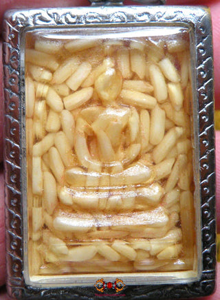 Collection de trois amulettes Phra Somdej - Wat Rakhang. La Magie du Bouddha.