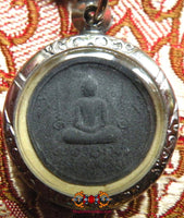 Collier sacré du Très Vénérable Phra Kruba Neuarchai Kosito. La Magie du Bouddha.