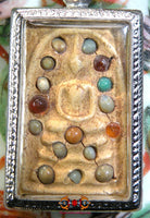 Précieuses amulettes Phra Somdej (avec reliques sarira) - Wat Pichaya Yatikharam. La Magie du Bouddha.