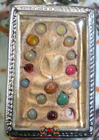 Précieuses amulettes Phra Somdej (avec reliques sarira) - Wat Pichaya Yatikharam. La Magie du Bouddha.