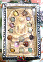 Précieuses amulettes Phra Somdej (avec reliques sarira) - Wat Pichaya Yatikharam. La Magie du Bouddha.
