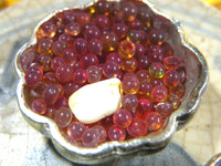 Perles sacrées sarira et relique blanche des Arahant. La Magie du Bouddha.