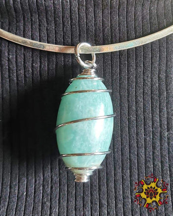 Collier Shiva Lingam en amazonite. La Magie du Bouddha.