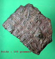 Pierres sacrées Tsésites - Ecritures des Djinns. La Magie du Bouddha.