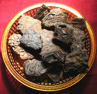 Pierres sacrées Tsésites - Ecritures des Djinns. La Magie du Bouddha.