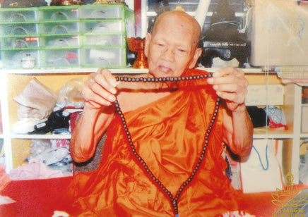 Chapelet précieux en cintamani du Très Vénérable Luang Phor Djua. La Magie du Bouddha.