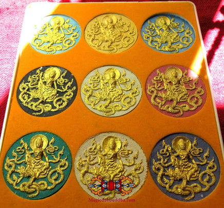 Collection de neuf grandes amulettes Jatukham Rammathep. La Magie du Bouddha.