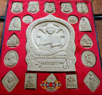 Collection de 19 amulettes Thaï - Vénérable LP Mahasawat. La Magie du Bouddha.