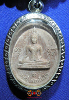 Chapelet Thaï avec trois amulettes : Look Sakot, Takut et LP Tanjai - Très Vénérable LP Suwang. La Magie du Bouddha.