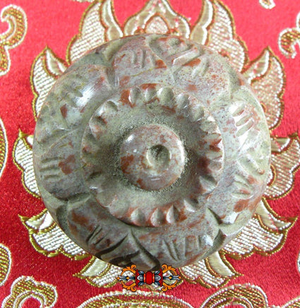 Bille bénie Look Geow et ringsels multicolores - Wat Phratat Nong Bua. La Magie du Bouddha.