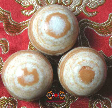 Boule de pierre sacrée "oeil magique" Tah Suhan. magiedubouddha