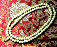 Chapelets Bouddhistes Mala Tibétain en bois - couleurs variées. La Magie du Bouddha.