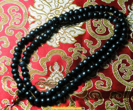 Chapelets Bouddhistes Mala Tibétain en bois - couleurs variées. La Magie du Bouddha.