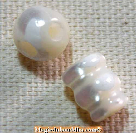 Bille de tête pour mala Tibétain en nacre. magiedubouddha