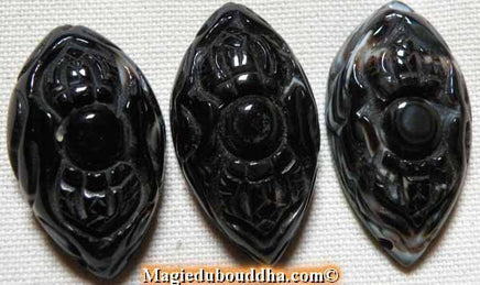 Pendentif Dorje en agate Tibétaine Dzi. magiedubouddha