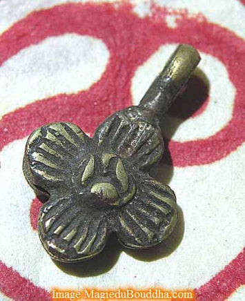 Pince compteur de mantra pour mala - Modèle "fleur". magiedubouddha
