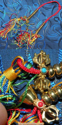 Compteurs de mantra pour mala - cloche et dorje laiton avec cabochons. magiedubouddha