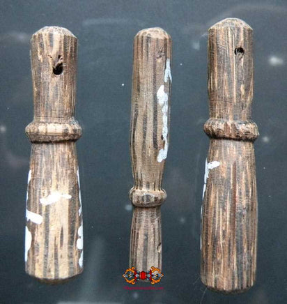 Amulette Sak en bois sacré - Très Vénérable LP Pern. magiedubouddha
