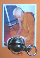 Bille sacrée Look Aum Phratat du Très Vénérable LP Muang. magiedubouddha