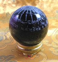 Boule de cristal noire Look Geow Samadhi bénie par Luang Phor Dooh – Protection de Phra Rahu (édition 1989, Wat Sakai) La Magie du Bouddha.