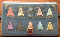 Collection de 9 Amulettes Thai Phra Nang Phaya + eau bénie bouddhiste - Wat Suthat. magiedubouddha