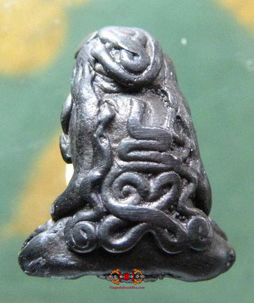 Amulette alchimique Phra Pidta / Phra Pikanet. La Magie du Bouddha.
