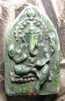 Tablettes votives en céramique colorée de Ganesh. La Magie du Bouddha.