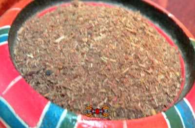 Encens rituel médicinal Tibétain - Medecine Guru Rinpoché healing powder. La Magie du Bouddha.