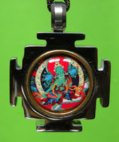 Pendentif protecteur de Tara verte (avec Rilbu) - Sa Sainteté le Dalai-Lama. La Magie du Bouddha.