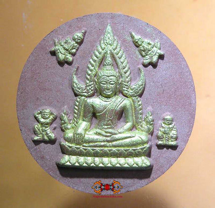 Grande amulette Phra Buddha Chinnaraj / Jathukam Rammathep rouge et or. magiedubouddha