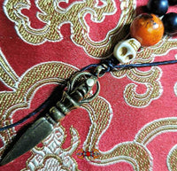 Chapelet Tibétain en perles de Shaligram. La Magie du Bouddha.
