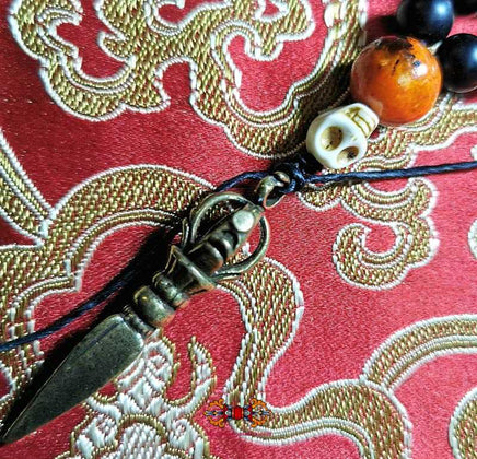 Chapelet Tibétain en perles de Shaligram. La Magie du Bouddha.